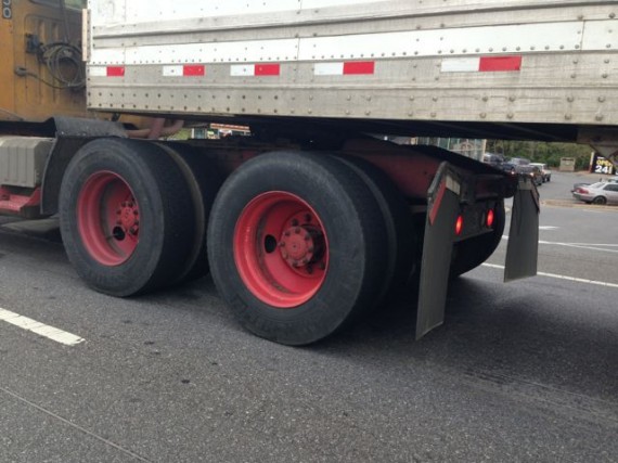 18-wheeler close up photo