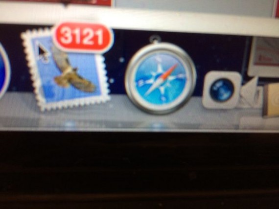 Astonishing high number of unread emails