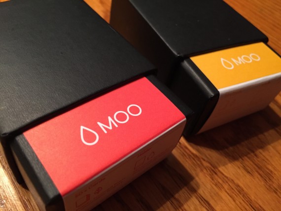 MOO business cards packaging