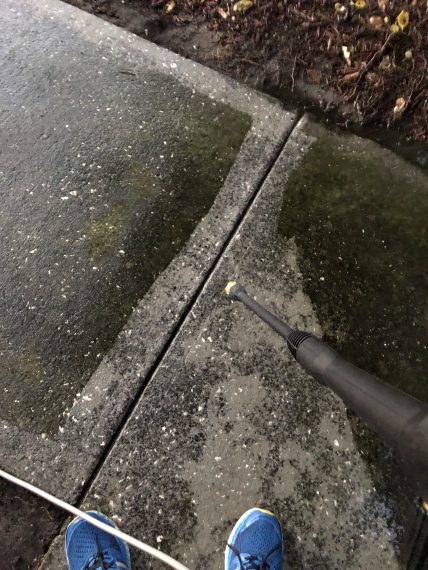 pressure washing sidewalk