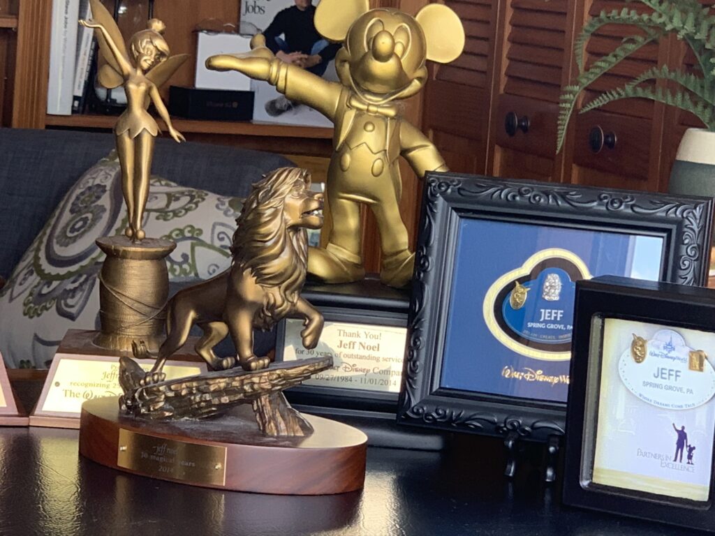Disney Keynote Speaker Jeff Noel service awards